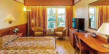 Naantali City Apartments 2*